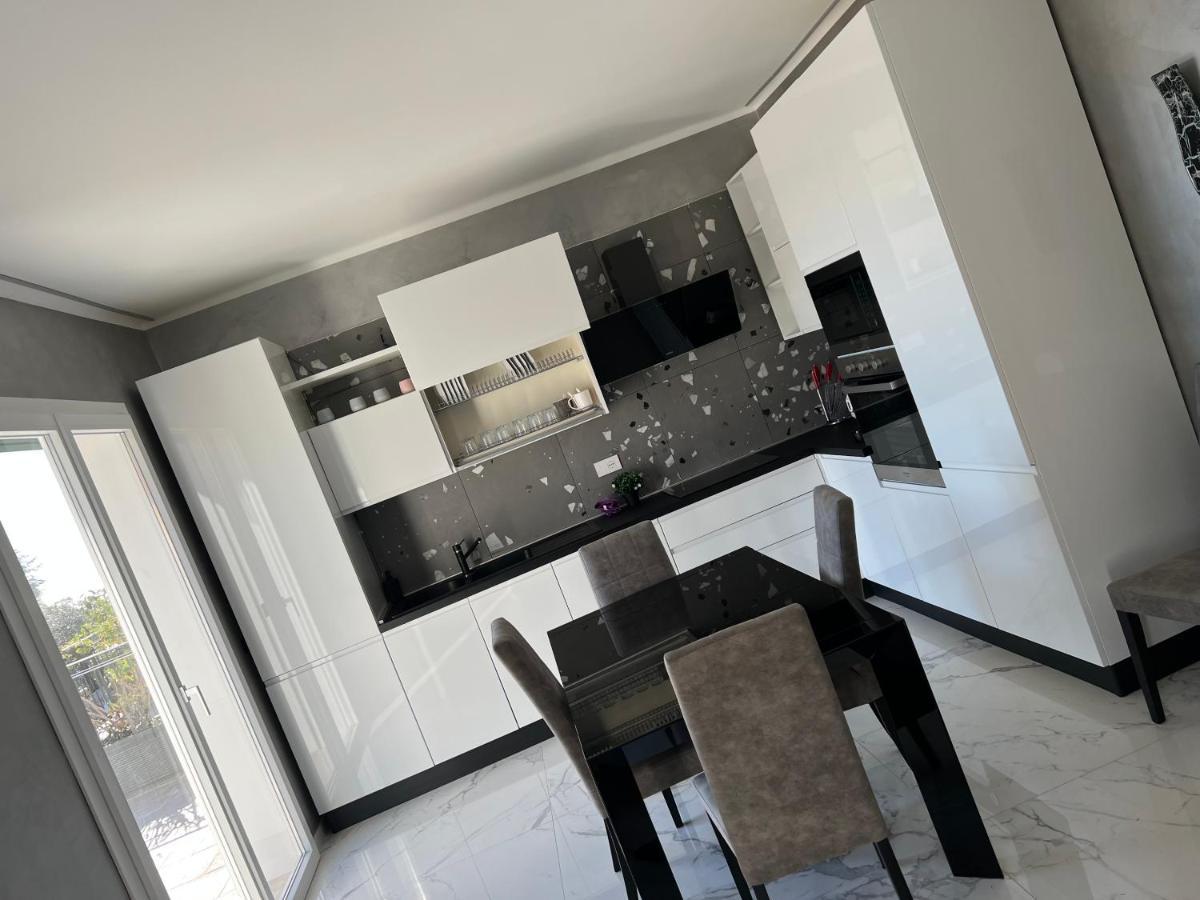 Apartamento Corso Montecarlo Ventimiglia Exterior foto