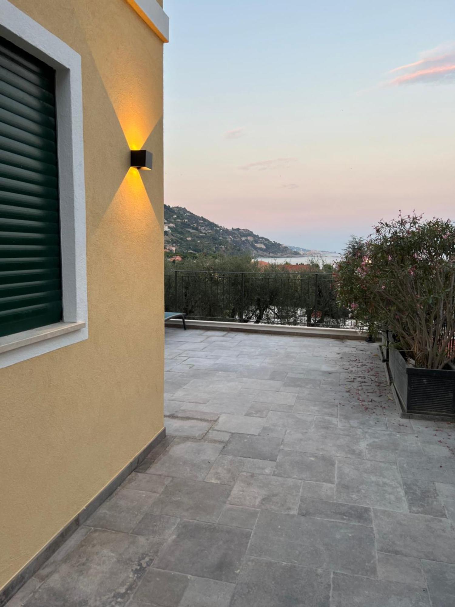 Apartamento Corso Montecarlo Ventimiglia Exterior foto